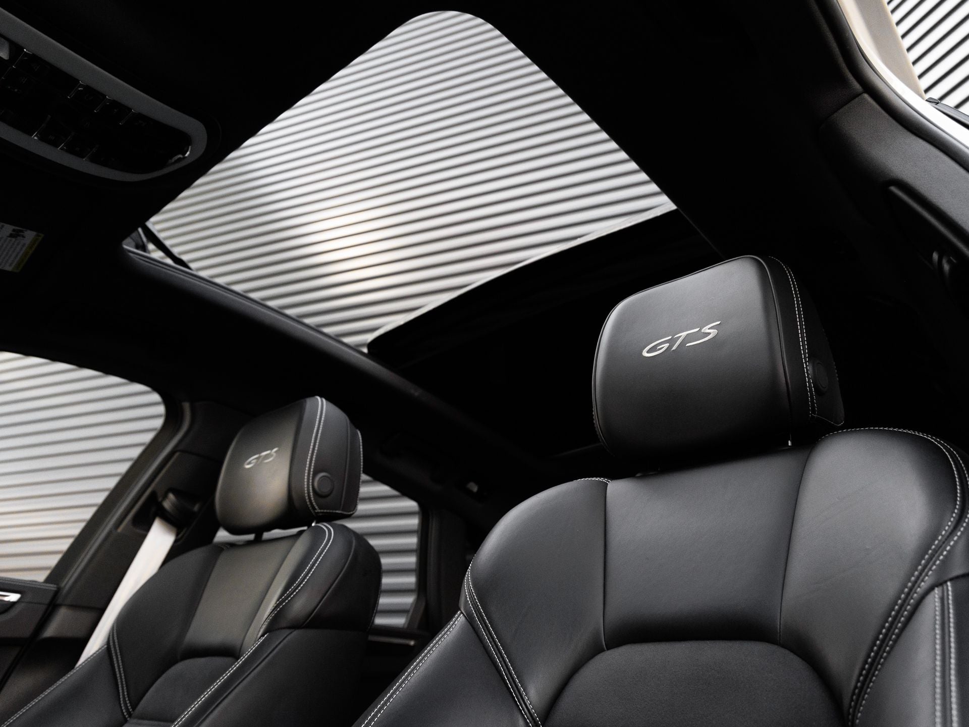 2022 Porsche Macan Macan GTS