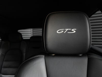 2022 Porsche Macan Macan GTS