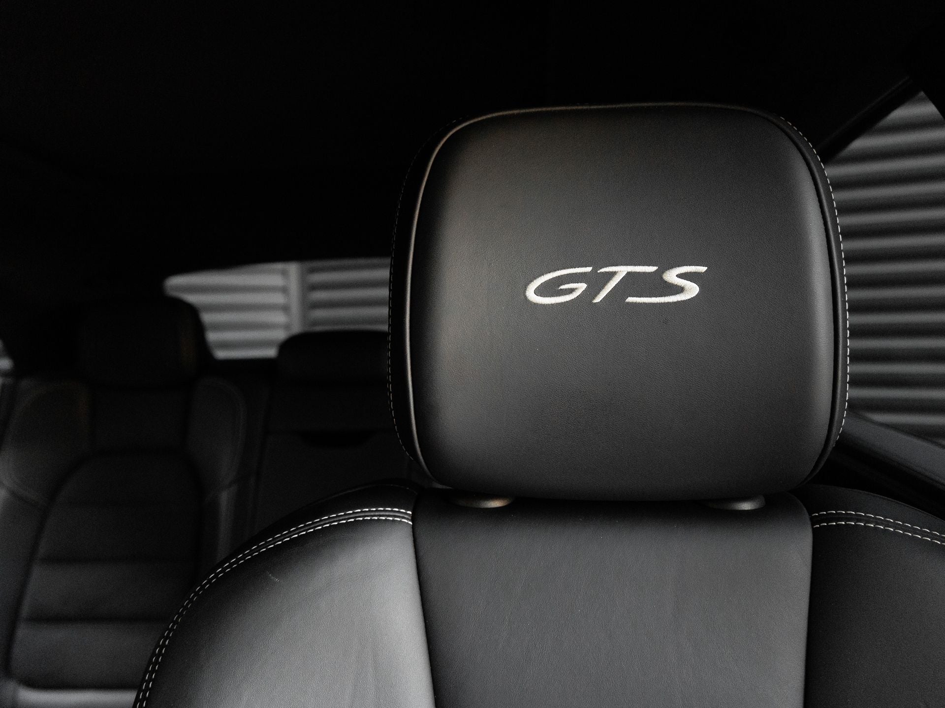 2022 Porsche Macan Macan GTS