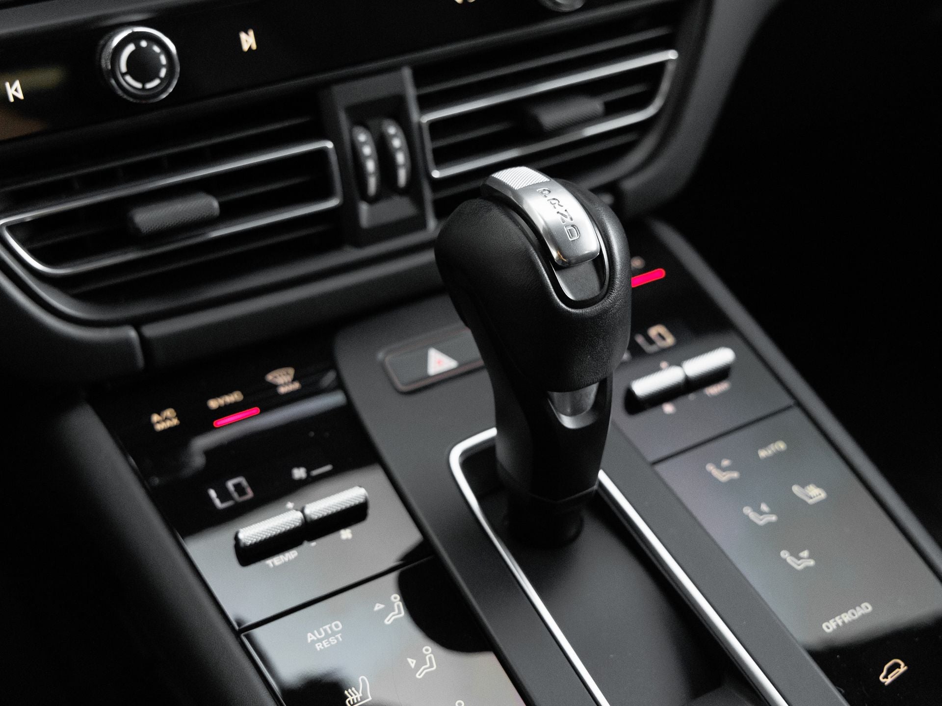 2022 Porsche Macan Macan GTS