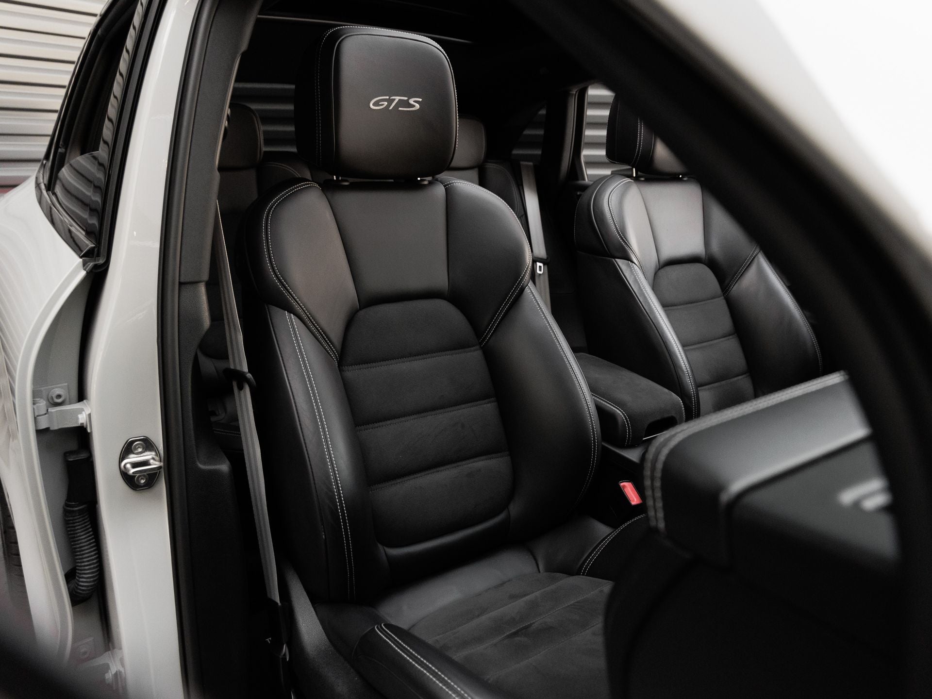 2022 Porsche Macan Macan GTS