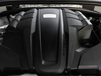 2022 Porsche Macan Macan GTS