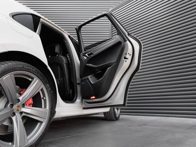 2022 Porsche Macan Macan GTS