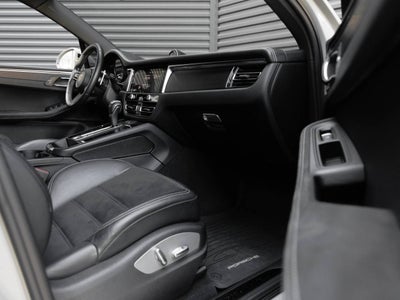 2022 Porsche Macan Macan GTS