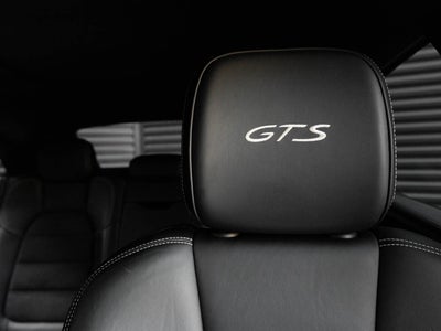 2022 Porsche Macan Macan GTS
