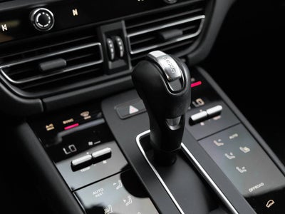 2022 Porsche Macan Macan GTS
