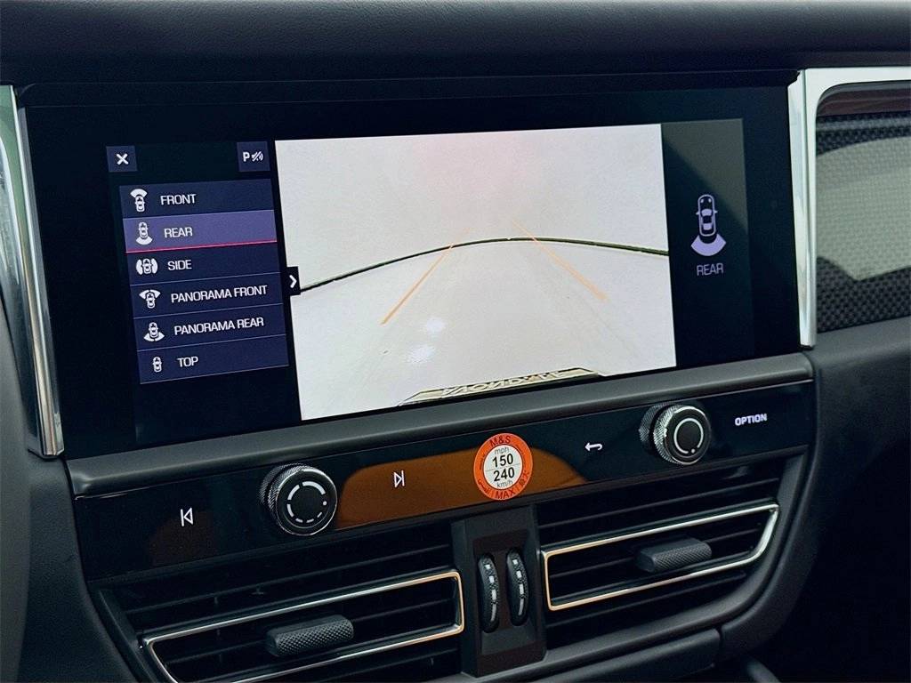 2026 Porsche Macan Macan GTS