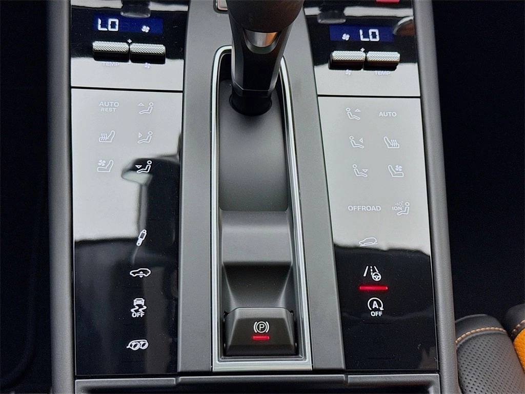 2026 Porsche Macan Macan GTS