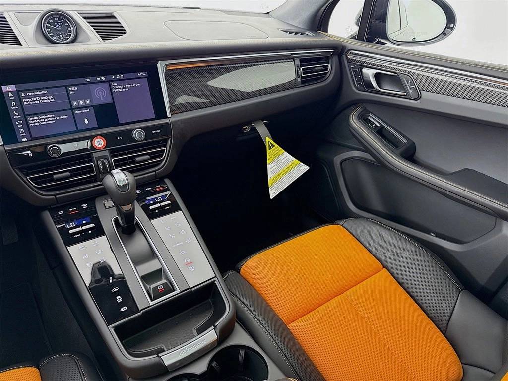 2026 Porsche Macan Macan GTS