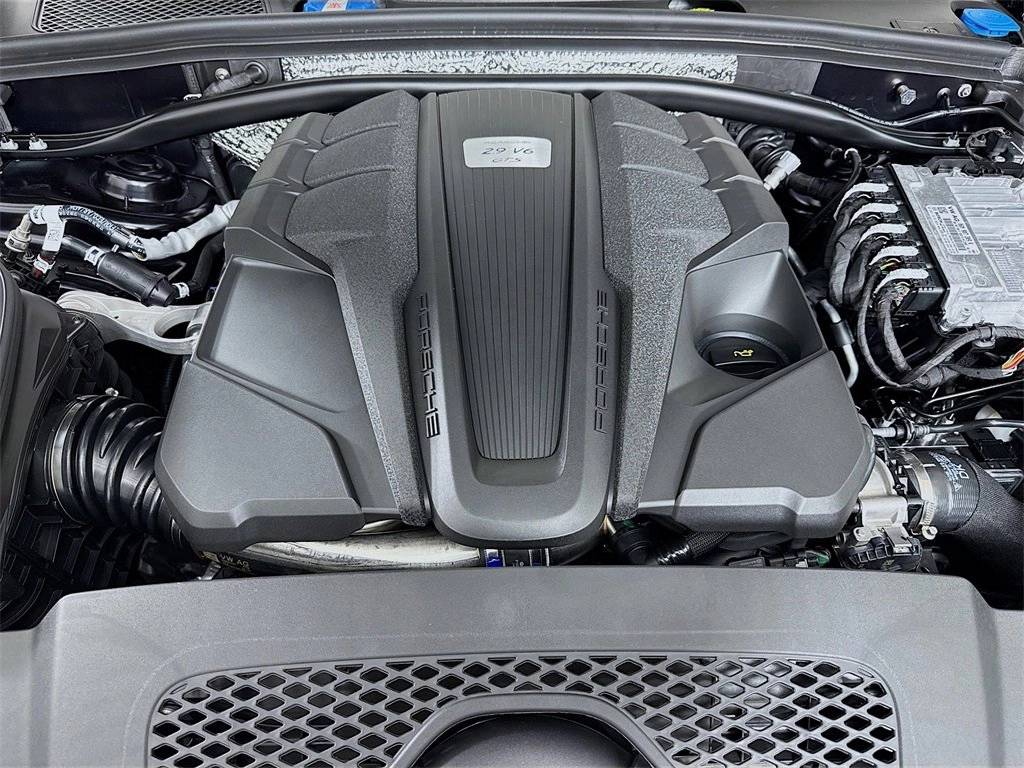 2026 Porsche Macan Macan GTS