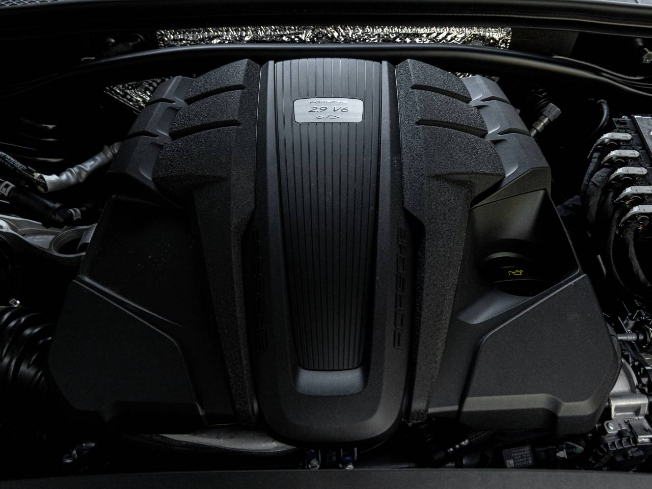 2026 Porsche Macan Macan GTS