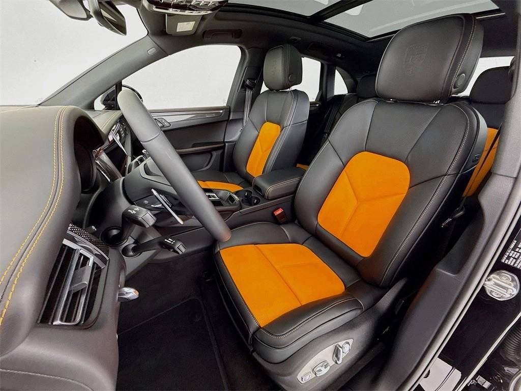 2026 Porsche Macan Macan GTS