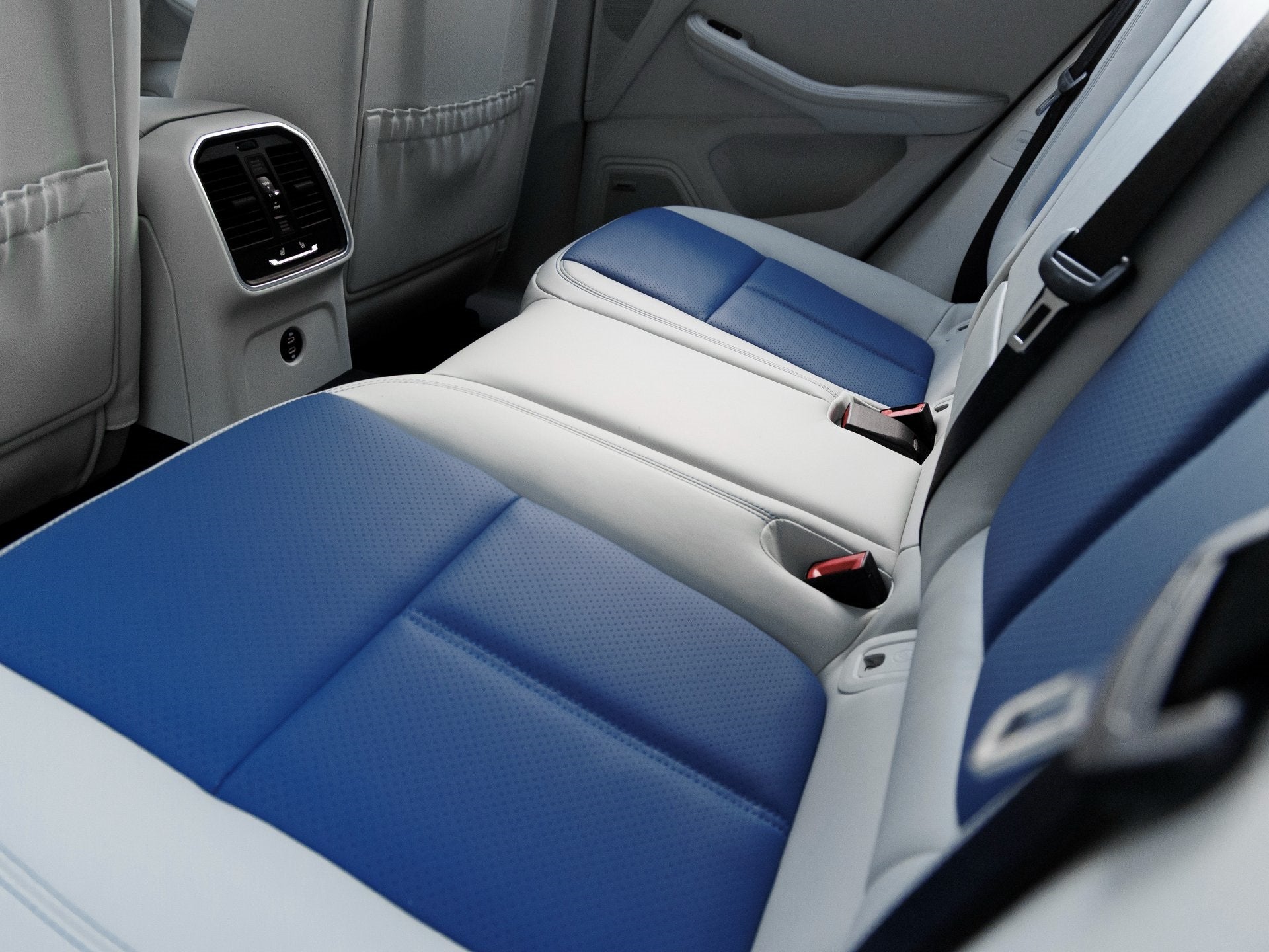 2026 Porsche Macan Macan S