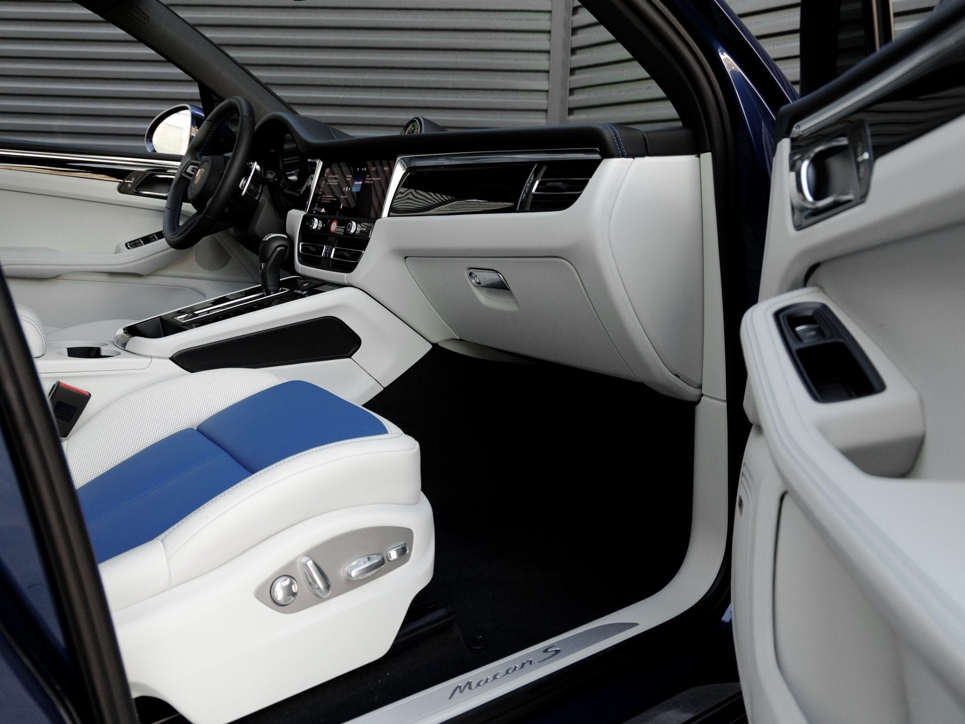 2026 Porsche Macan Macan S