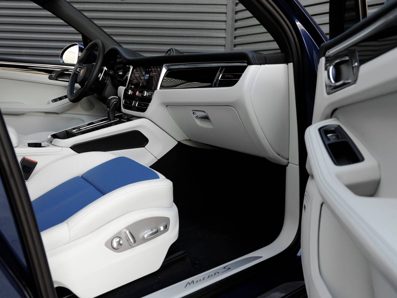 2026 Porsche Macan Macan S