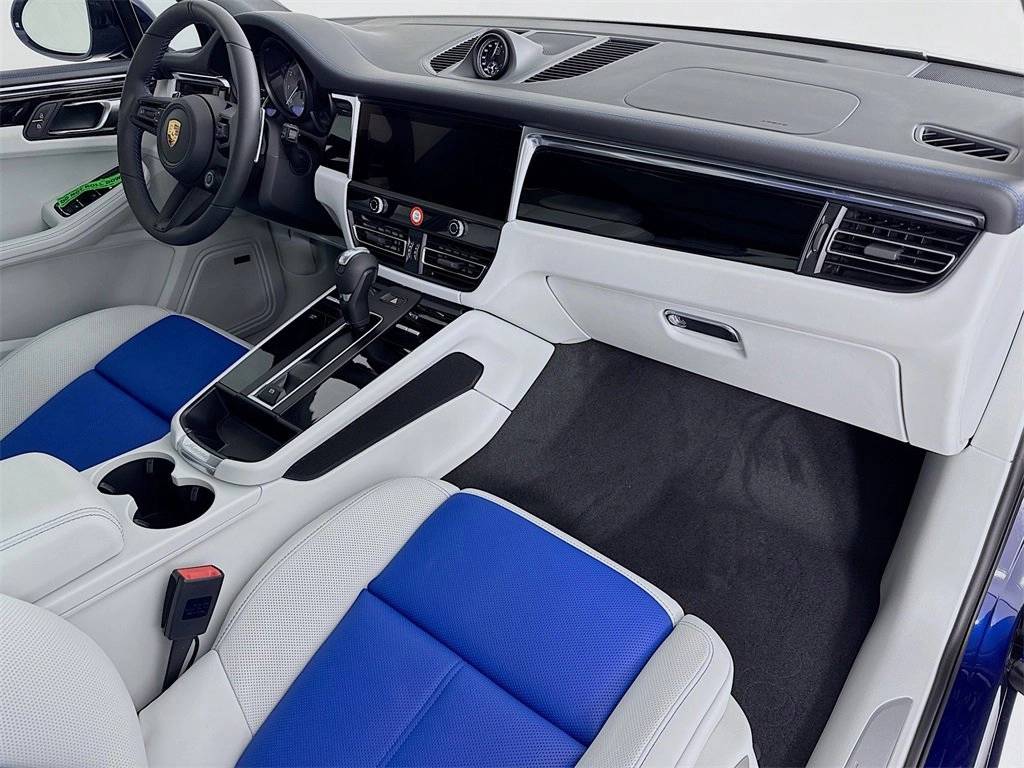 2026 Porsche Macan Macan S