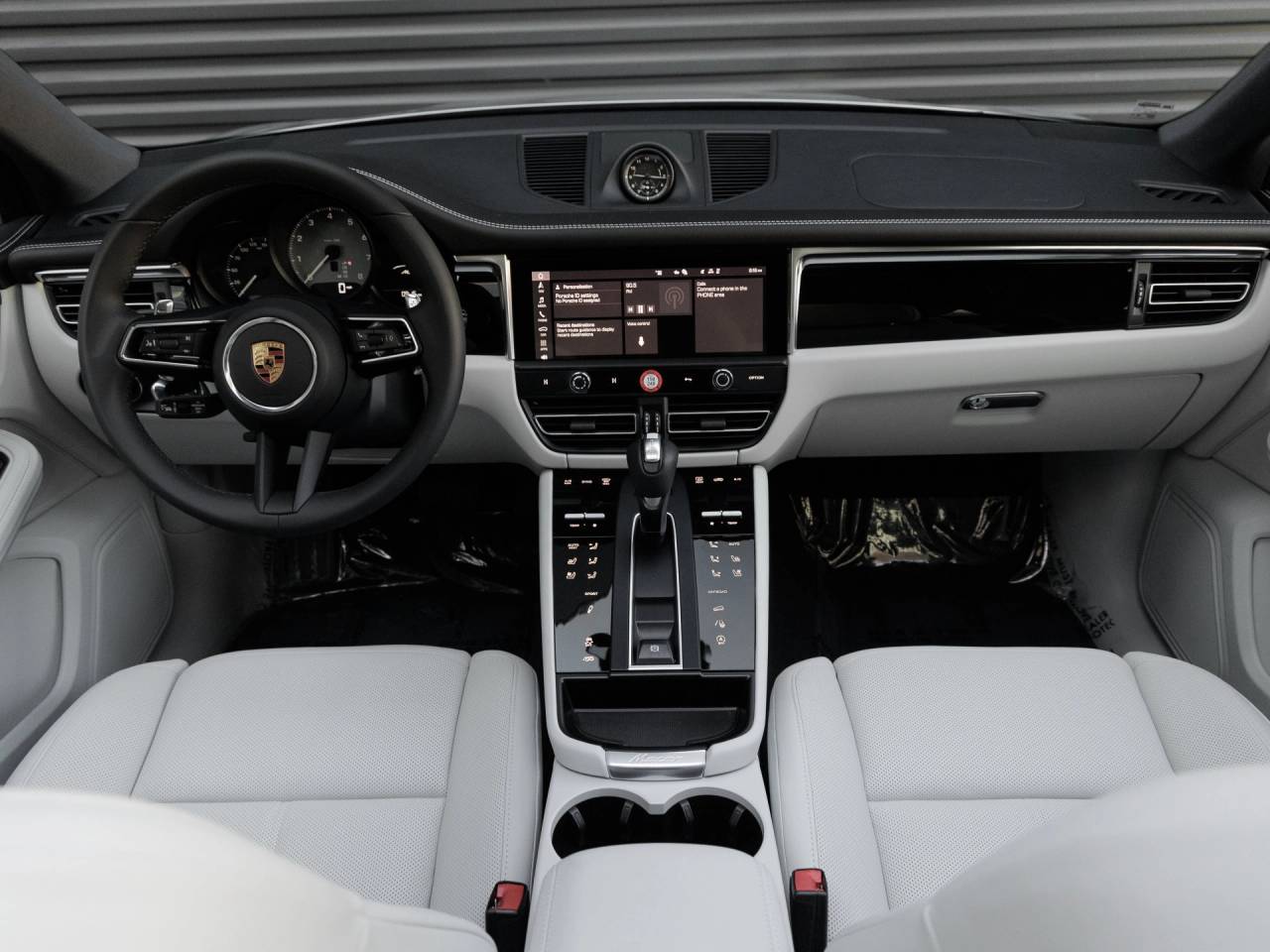 2026 Porsche Macan Macan S
