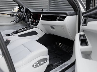 2026 Porsche Macan Macan S