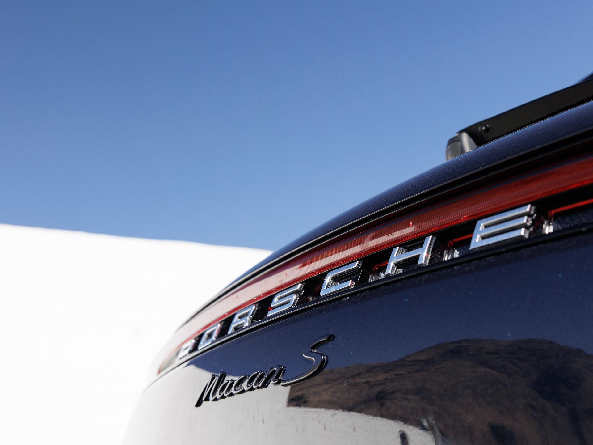 2023 Porsche Macan S