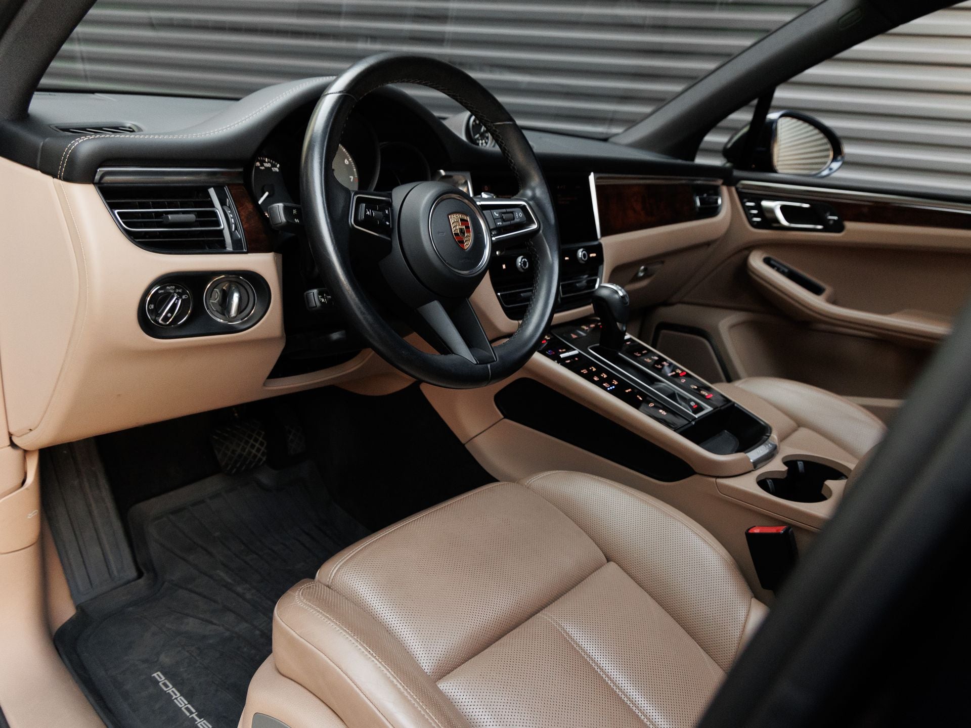2023 Porsche Macan S