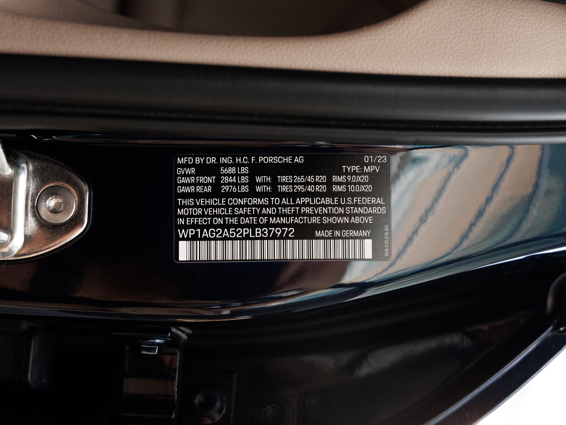 2023 Porsche Macan S