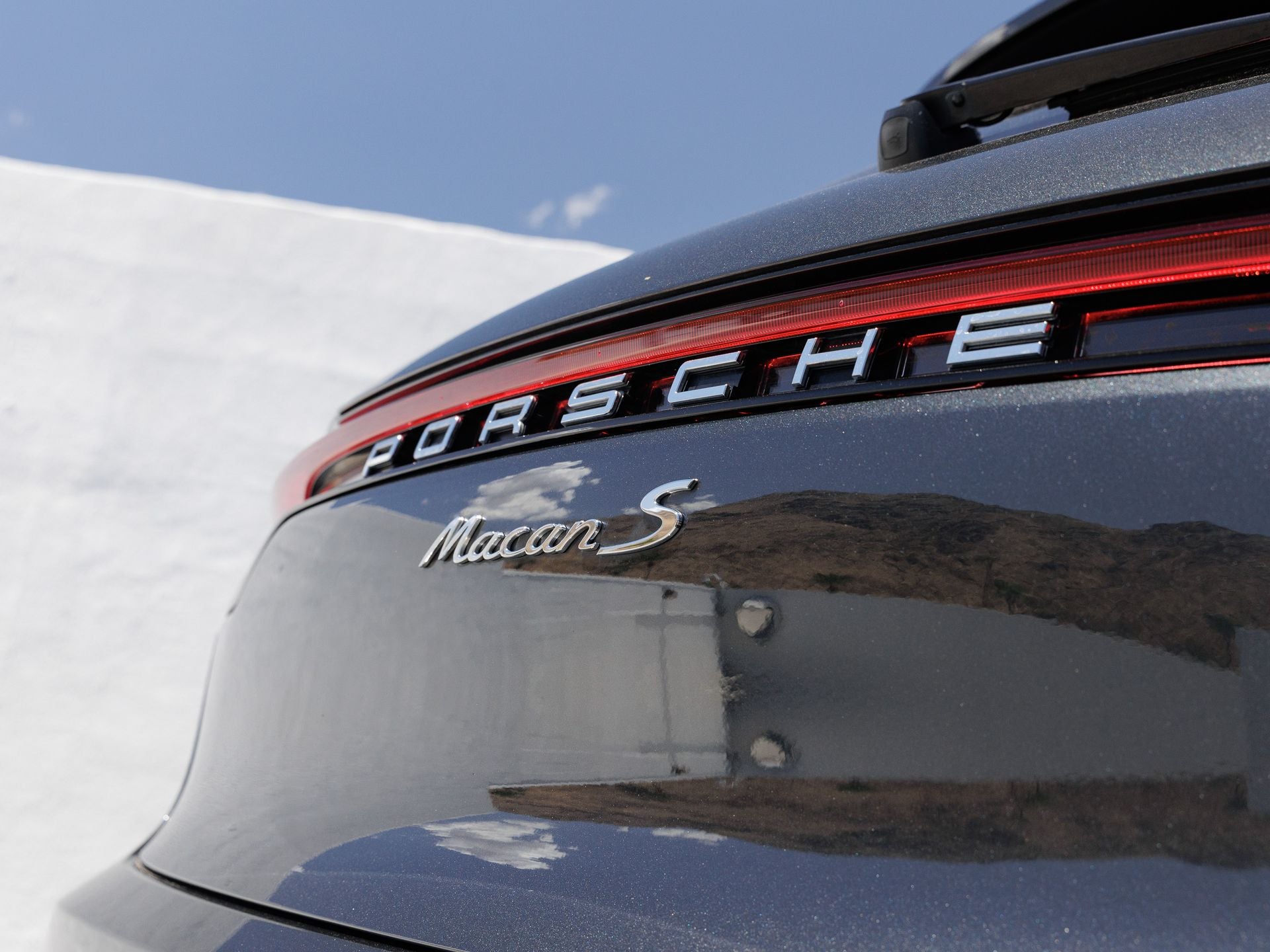 2023 Porsche Macan Macan S