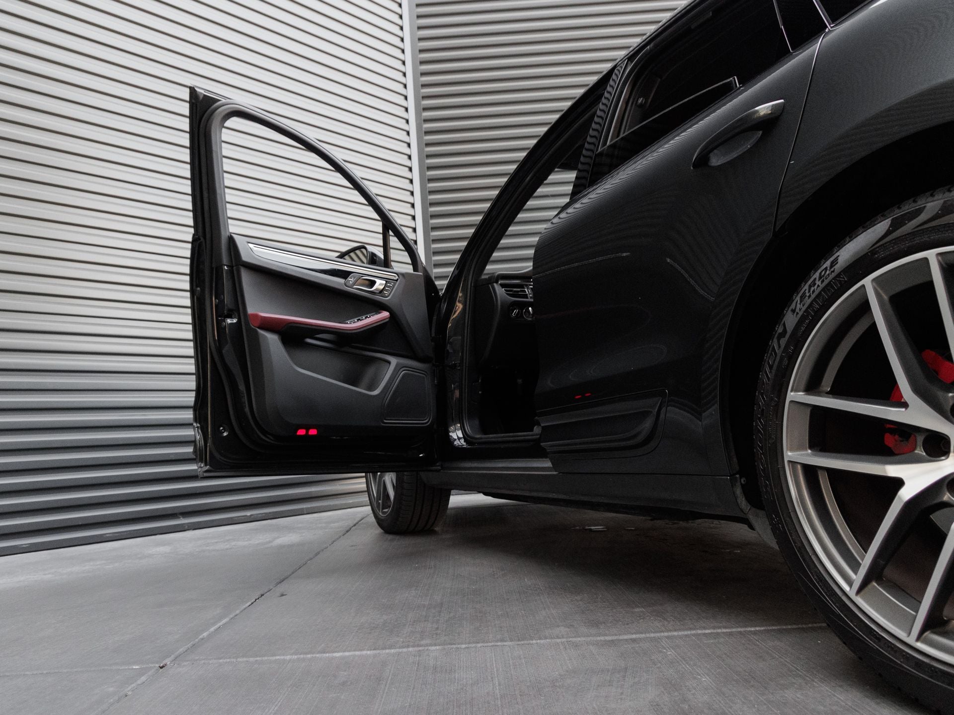 2023 Porsche Macan Macan S