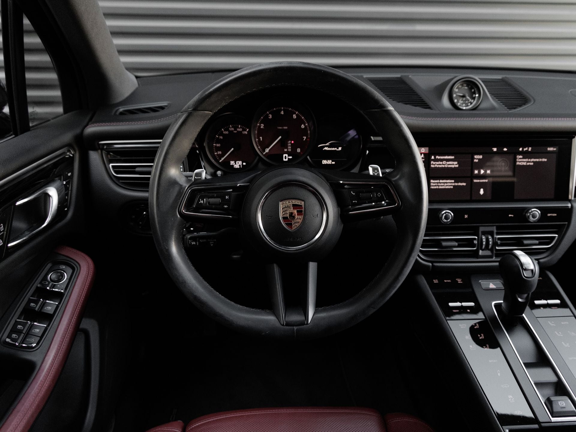 2023 Porsche Macan Macan S