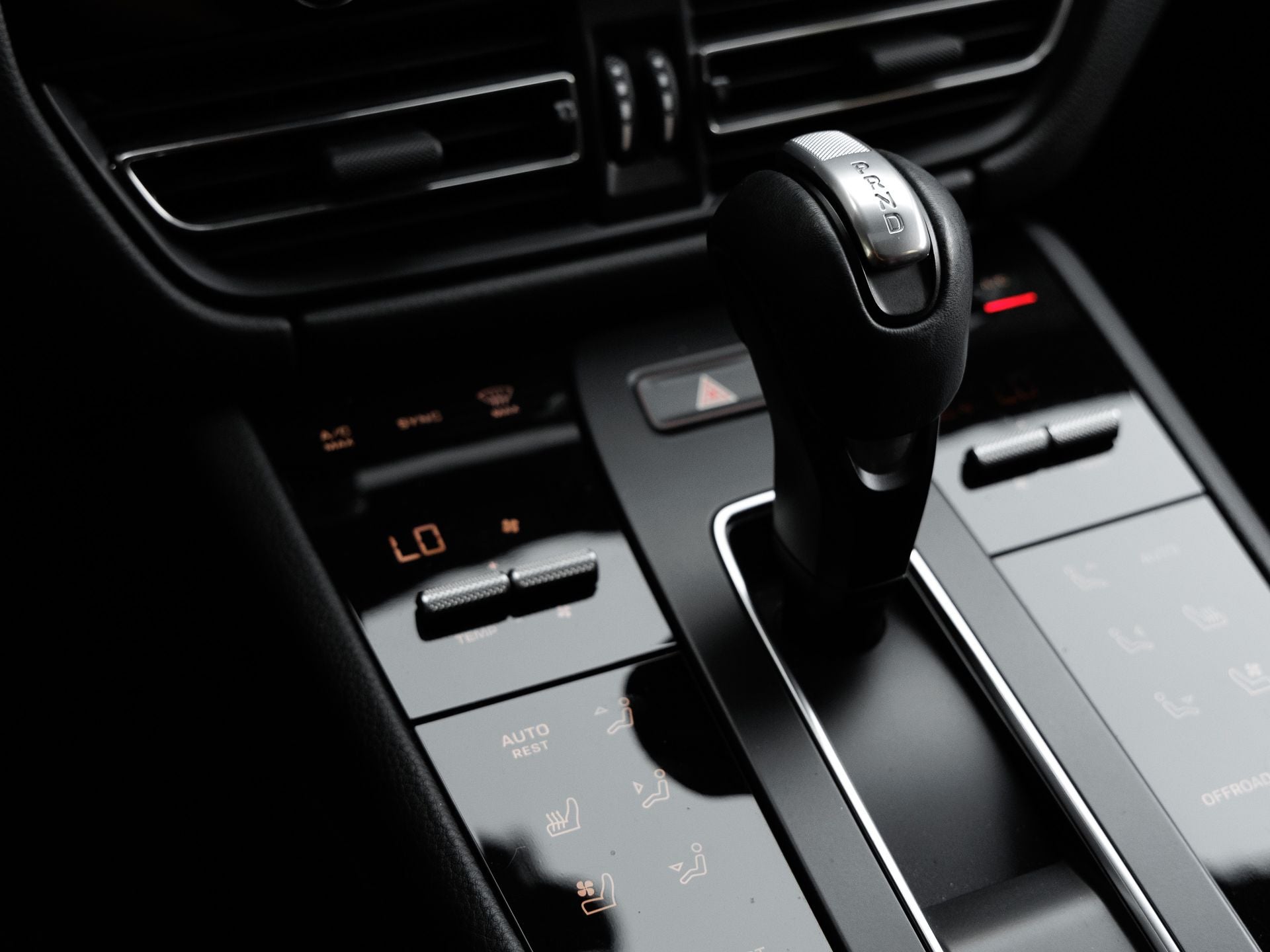2023 Porsche Macan Macan S