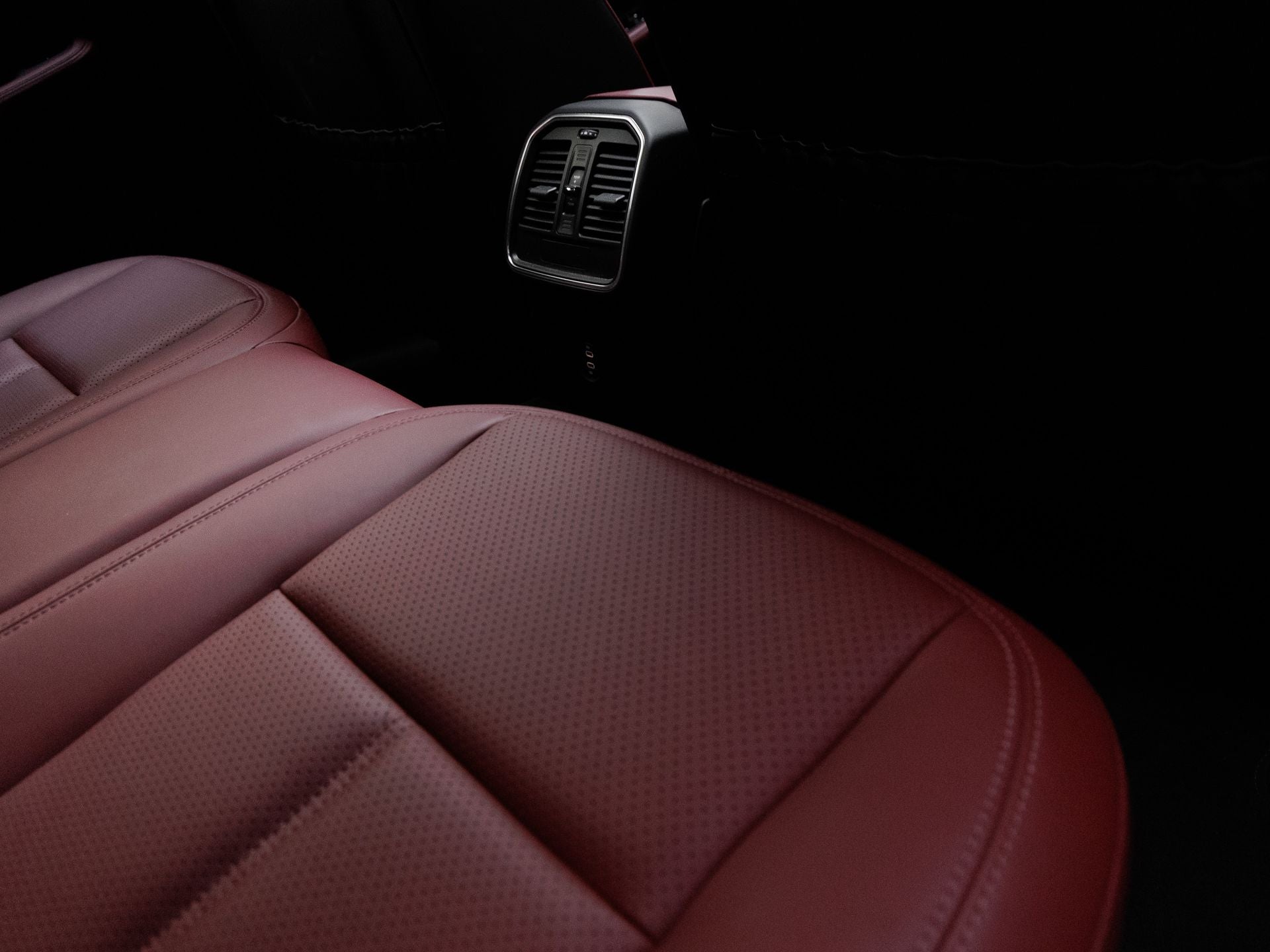 2023 Porsche Macan Macan S