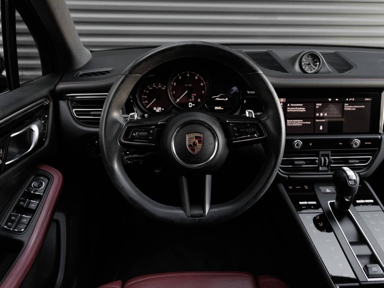 2023 Porsche Macan Macan S