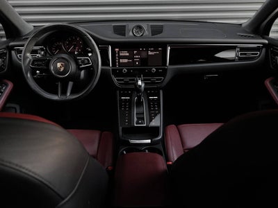2023 Porsche Macan Macan S