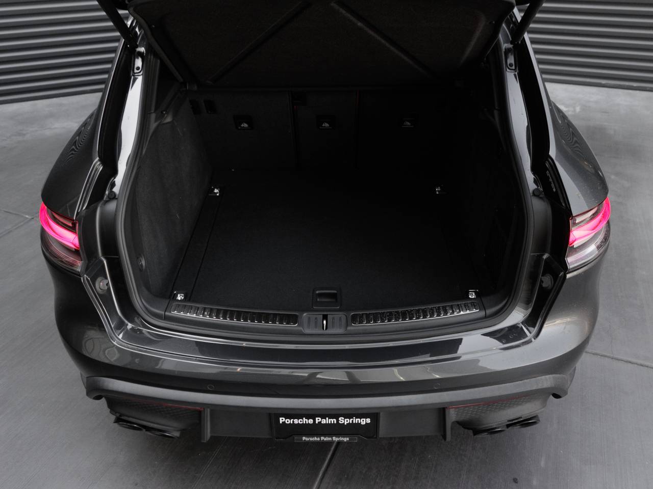 2023 Porsche Macan Macan S