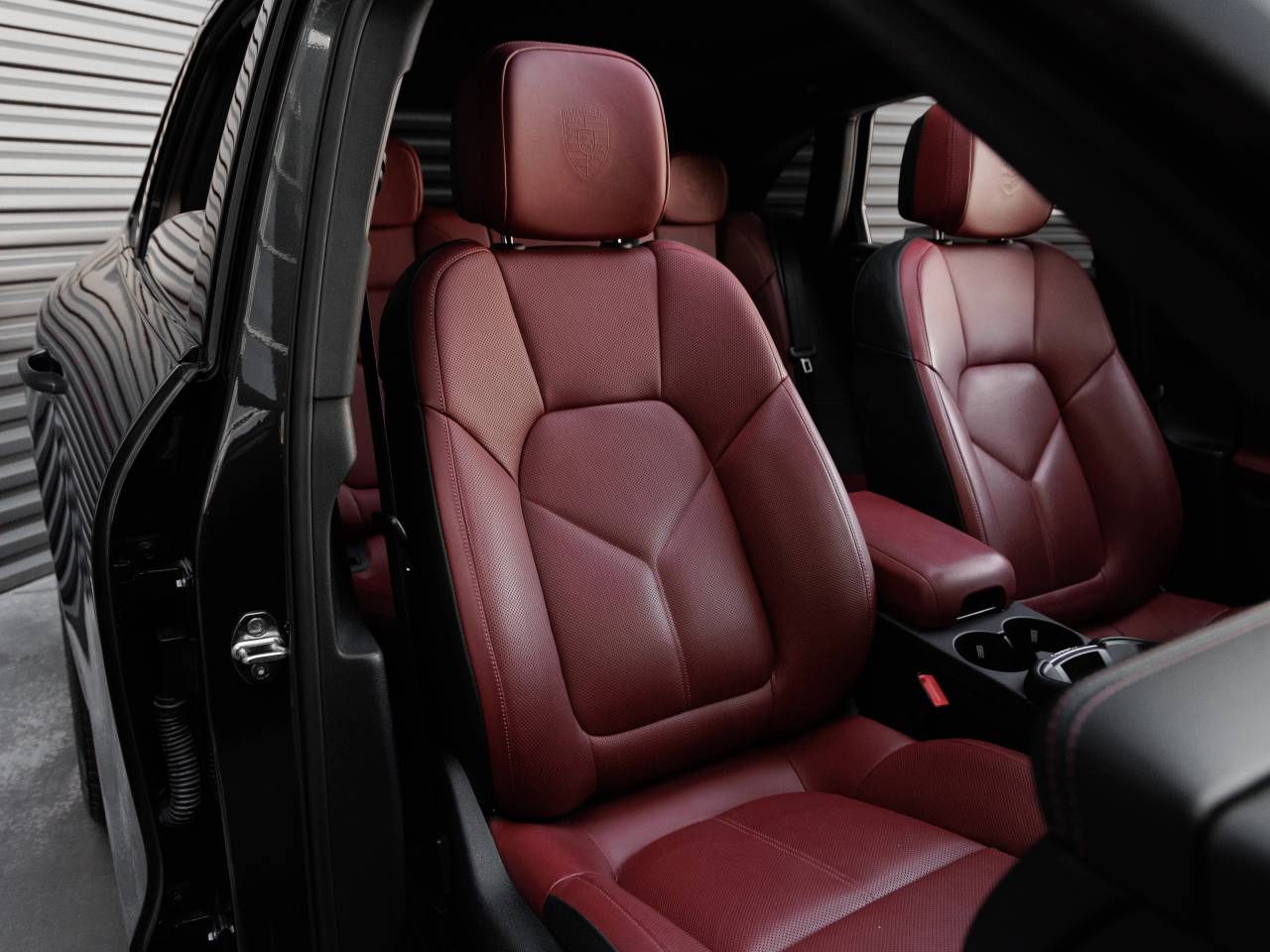 2023 Porsche Macan Macan S