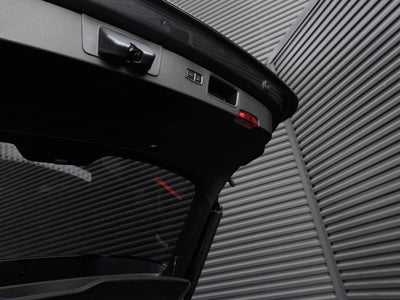 2023 Porsche Macan Macan S