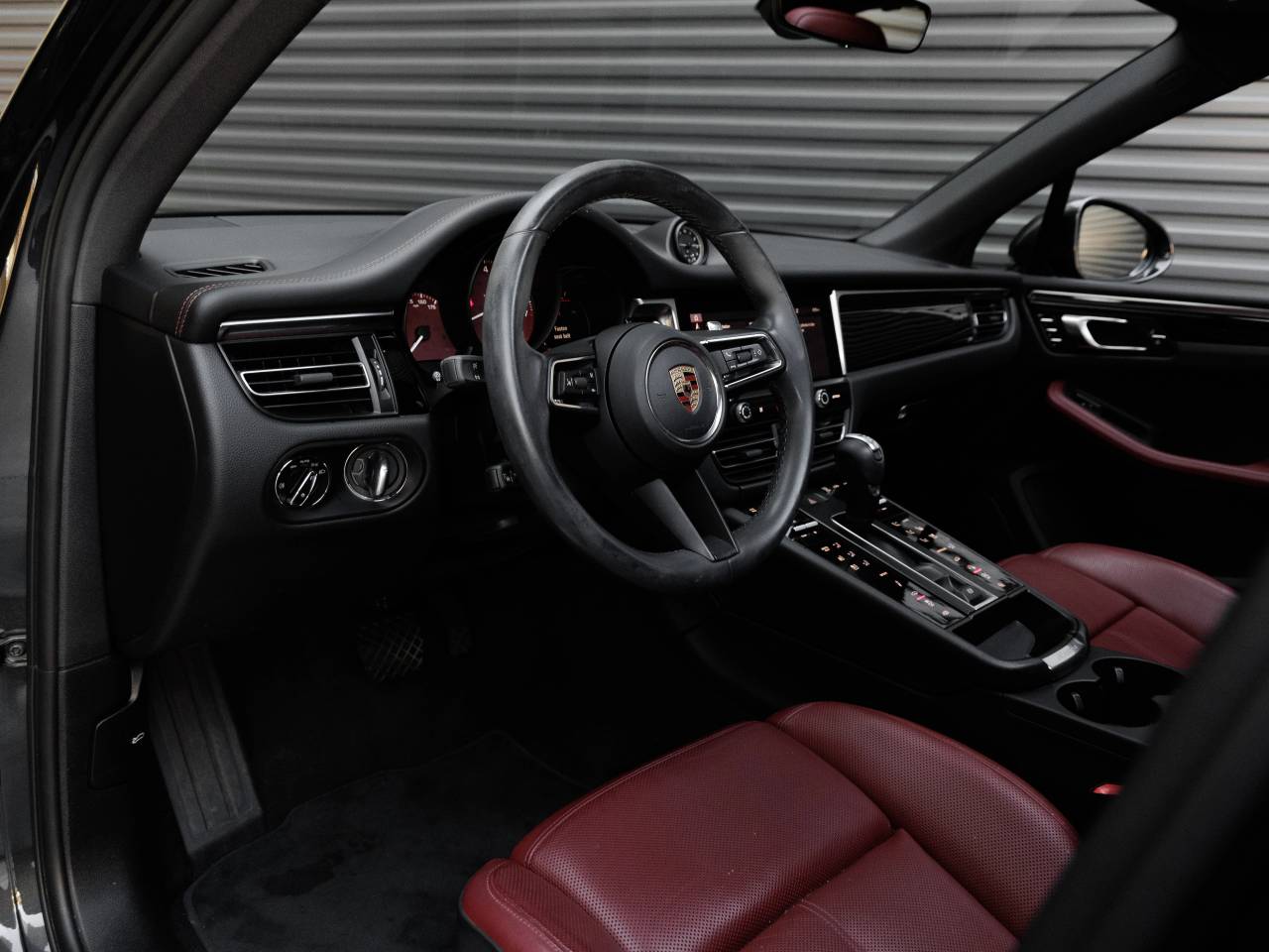 2023 Porsche Macan Macan S