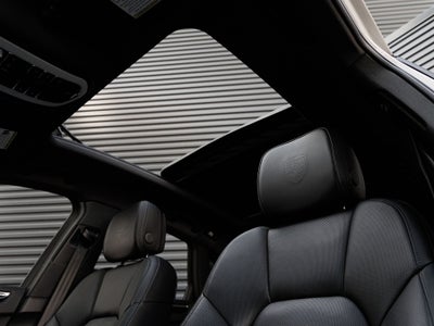 2024 Porsche Macan S