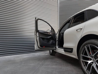 2024 Porsche Macan S