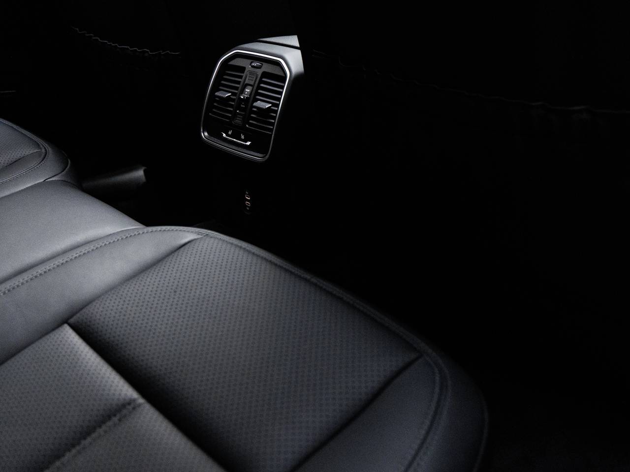 2024 Porsche Macan S