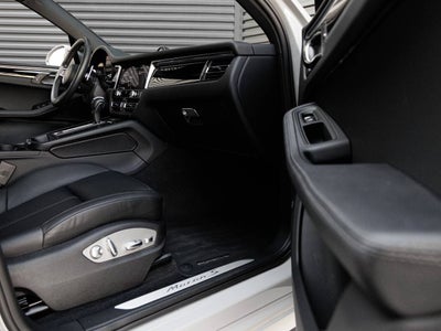 2024 Porsche Macan S