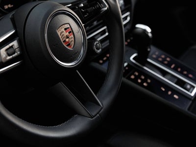 2024 Porsche Macan S