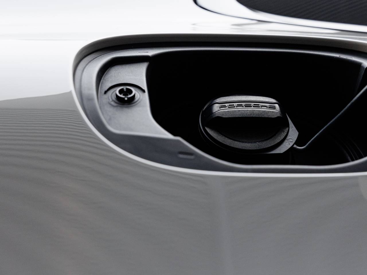 2024 Porsche Macan S