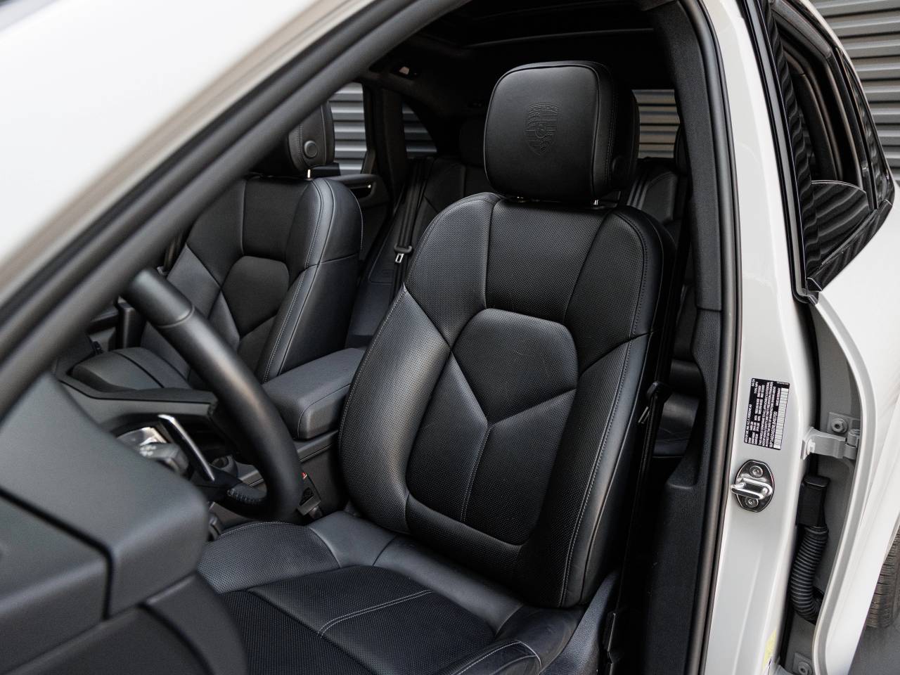 2024 Porsche Macan S