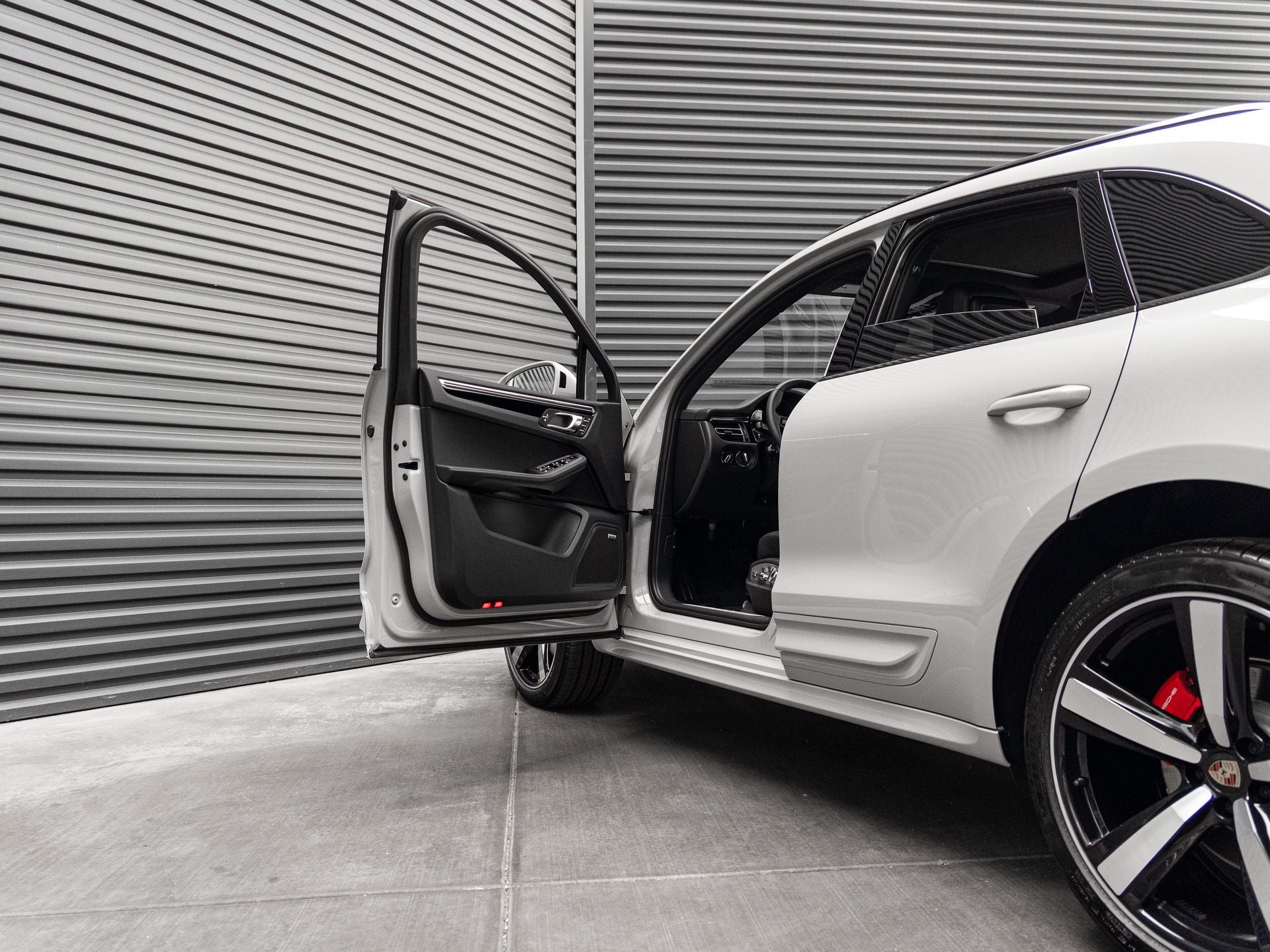 2026 Porsche Macan S
