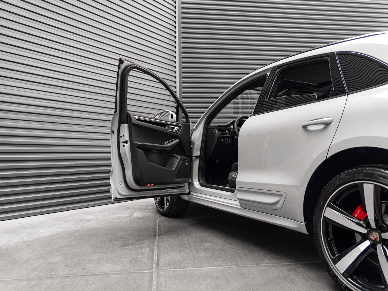 2026 Porsche Macan S
