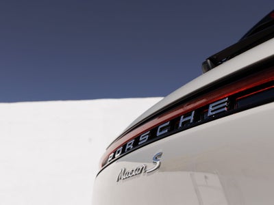 2023 Porsche Macan Macan S (MY23)