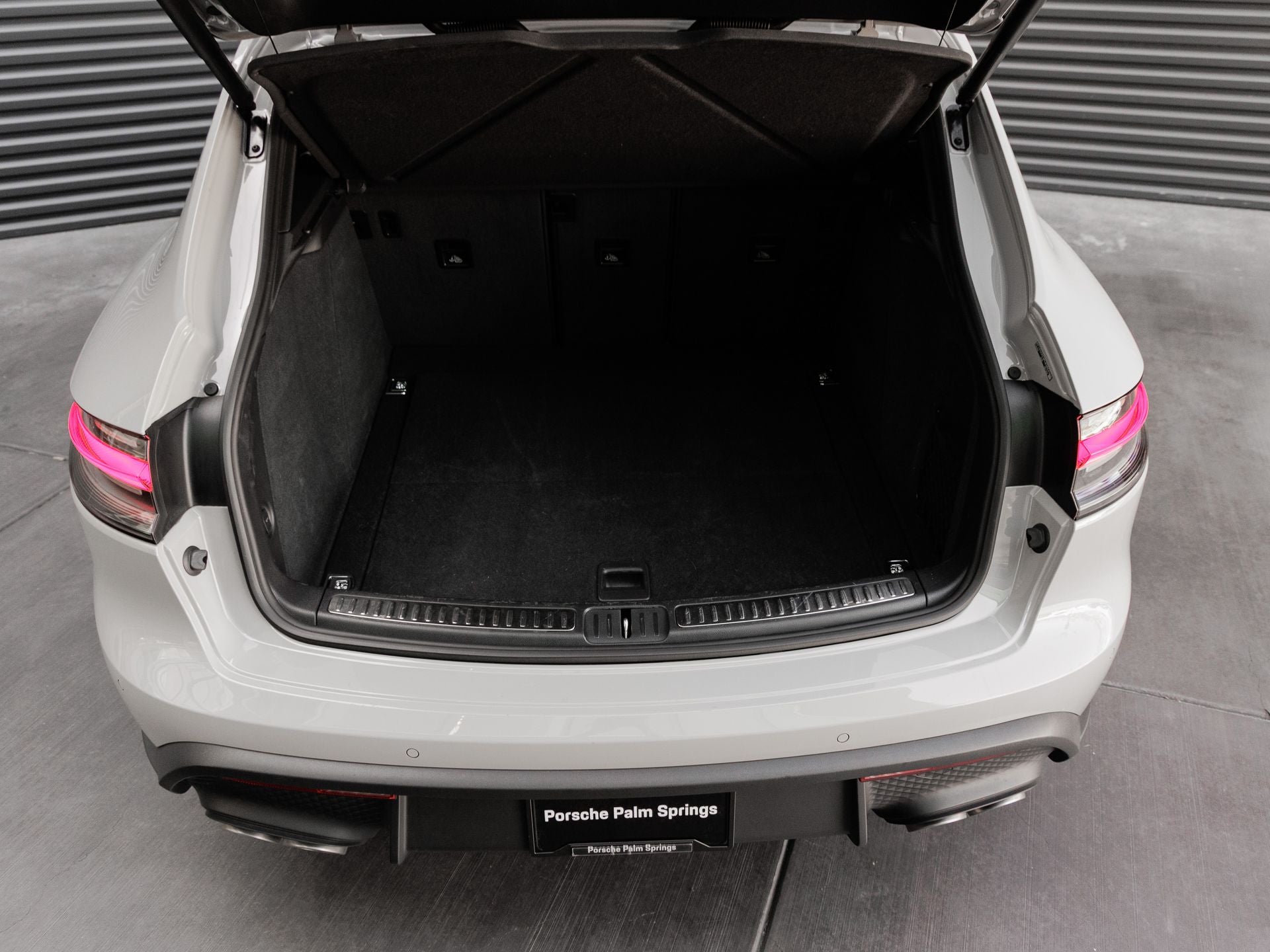 2023 Porsche Macan Macan S (MY23)