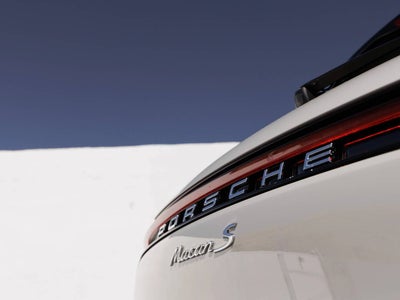 2023 Porsche Macan Macan S (MY23)