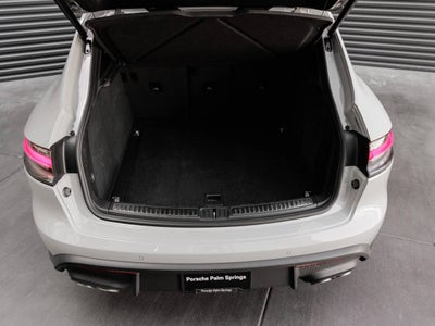 2023 Porsche Macan Macan S (MY23)