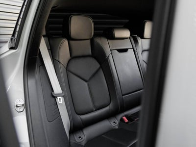 2023 Porsche Macan Macan S (MY23)